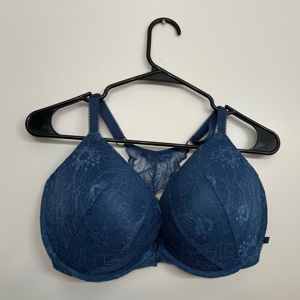 Victorias Secret Lacy Push-up Bra 38DDD